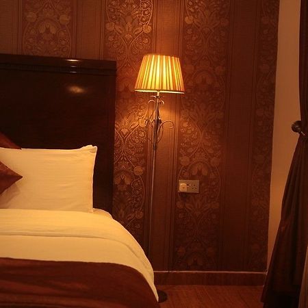 Fryburg Suites Aliayabiagba Dış mekan fotoğraf