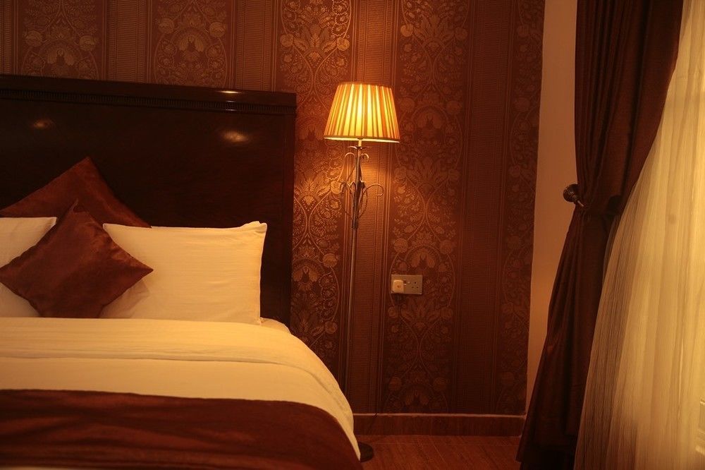 Fryburg Suites Aliayabiagba Dış mekan fotoğraf