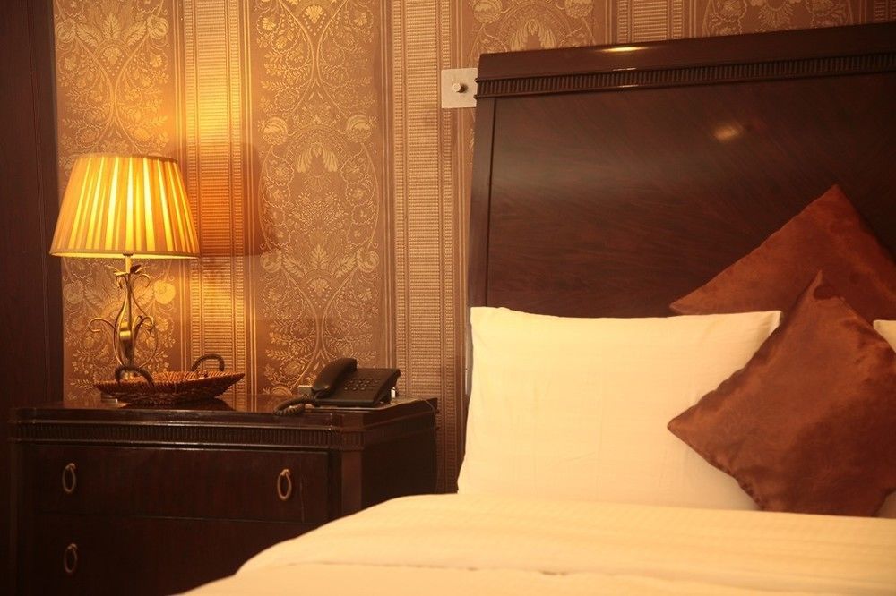 Fryburg Suites Aliayabiagba Dış mekan fotoğraf