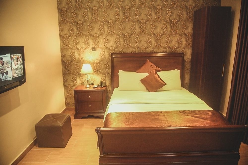 Fryburg Suites Aliayabiagba Dış mekan fotoğraf