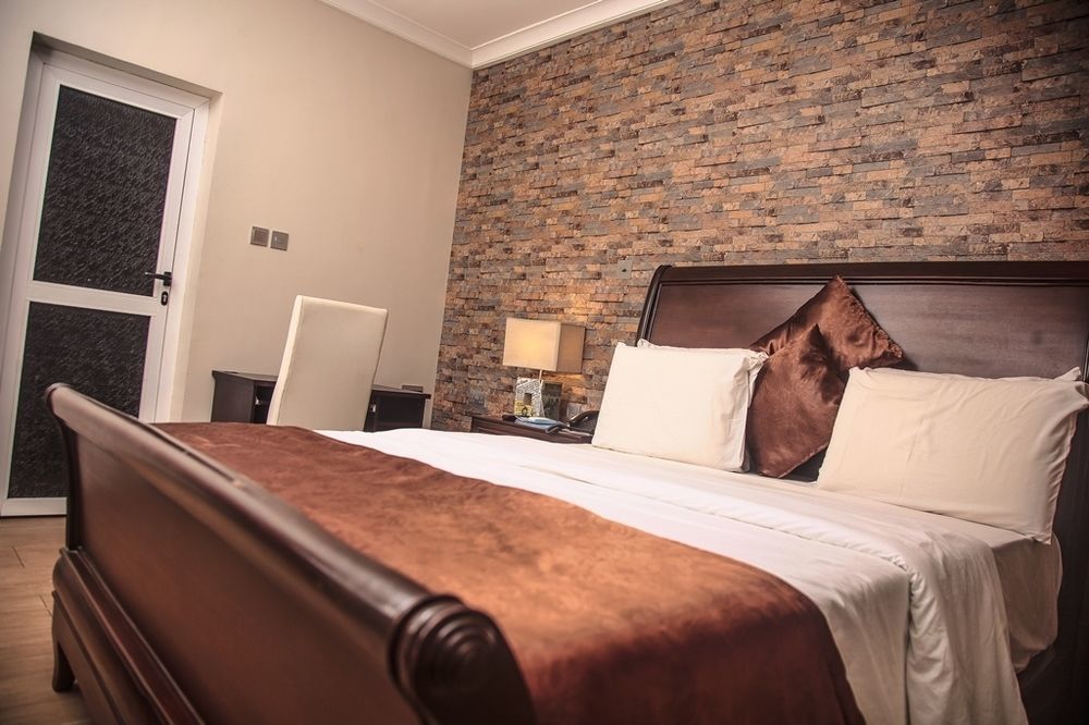 Fryburg Suites Aliayabiagba Dış mekan fotoğraf
