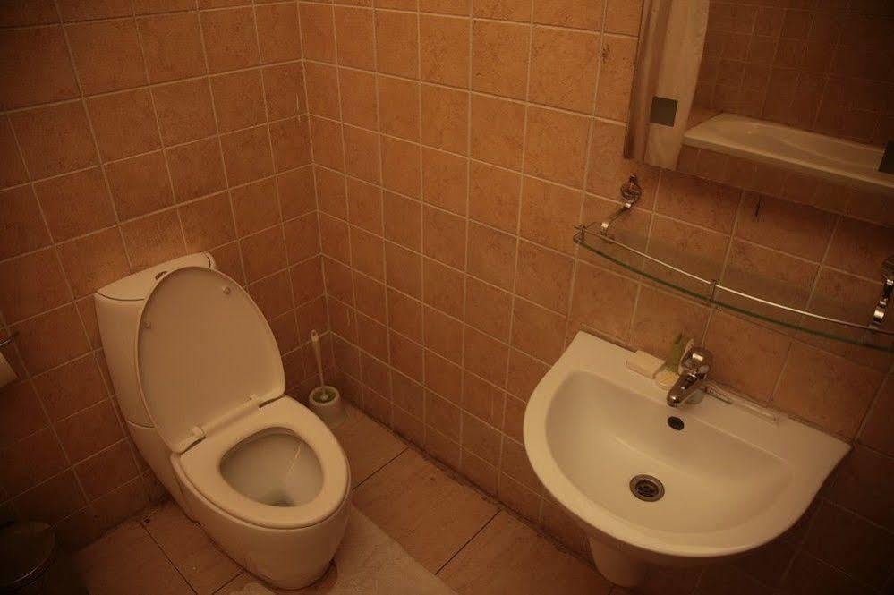 Fryburg Suites Aliayabiagba Dış mekan fotoğraf
