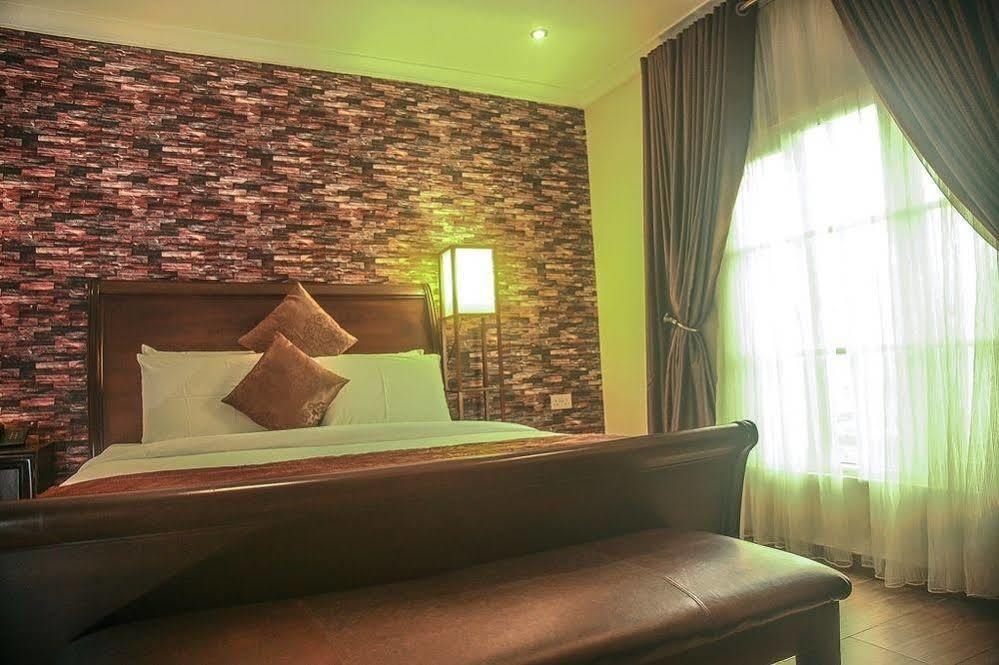 Fryburg Suites Aliayabiagba Dış mekan fotoğraf